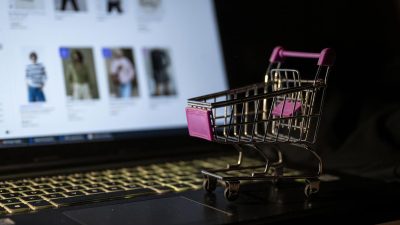 Tüketicilerin korunmasına yönelik yasa, yerli e-ticaret platformlarına ihracatta destek sağlayacak Tüketicinin Korunması Hakkında Kanun ile