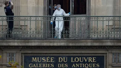 Louvre Müzesi ilk değil: Tarihin en cesur soygun girişimleri Kaynak, Kiran Ridley/Getty Images Fotoğraf