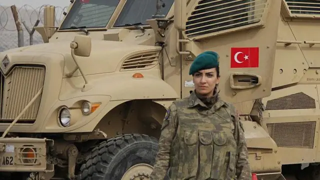Türk askeri Gazze’ye giderse hangi görevleri yapabilir? Kaynak, Haroon Sabawoon/Anadolu Ajansı/Getty Images